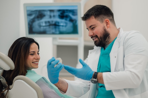 From Cleanings To Fillings: Services A General Dentist Provides